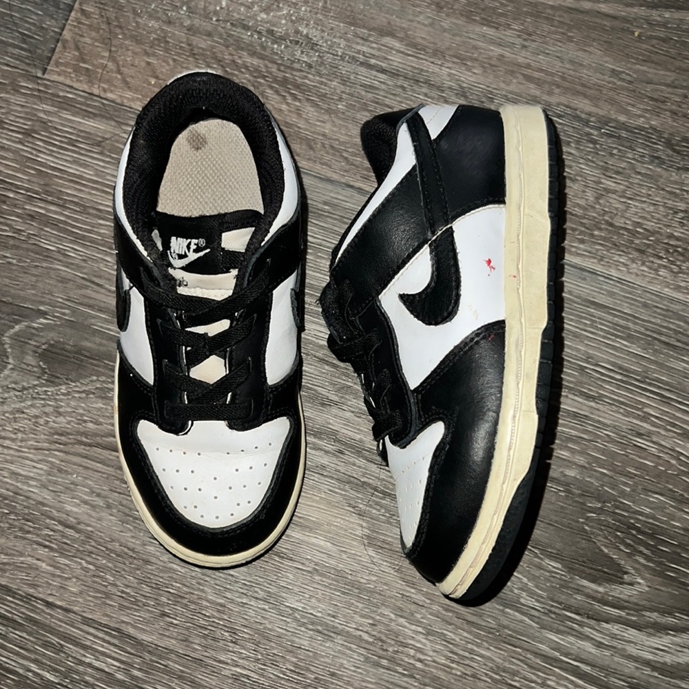 Toddler Nike Panda Dunk Low toddler size 9c